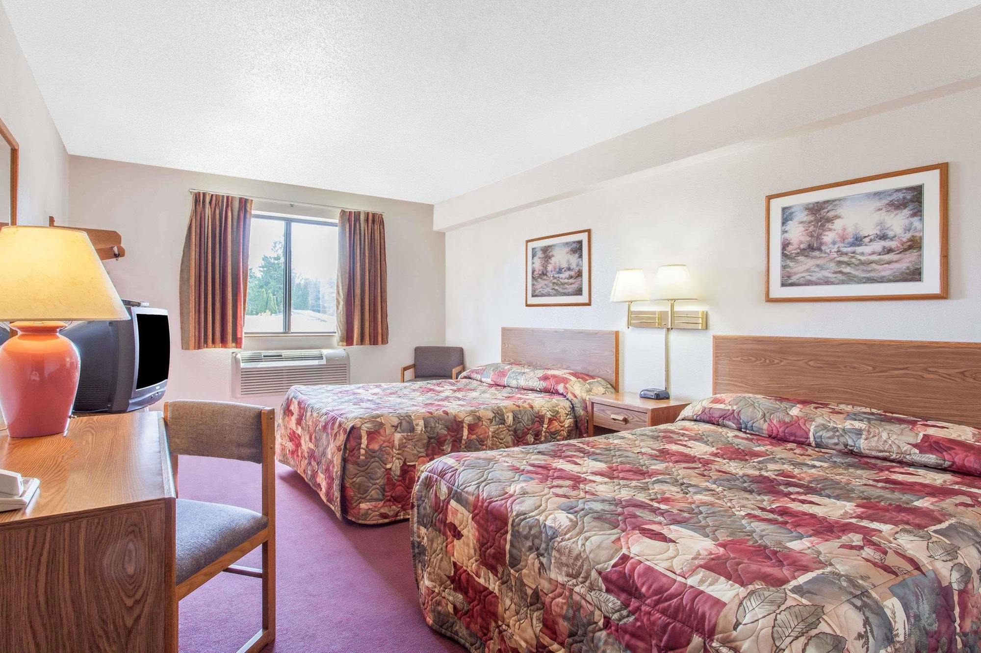 Отель Super 8 By Wyndham Saanichton Victoria Airport Экстерьер фото
